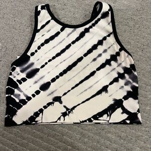 Colsie Black White Tie-Dye seamless Top